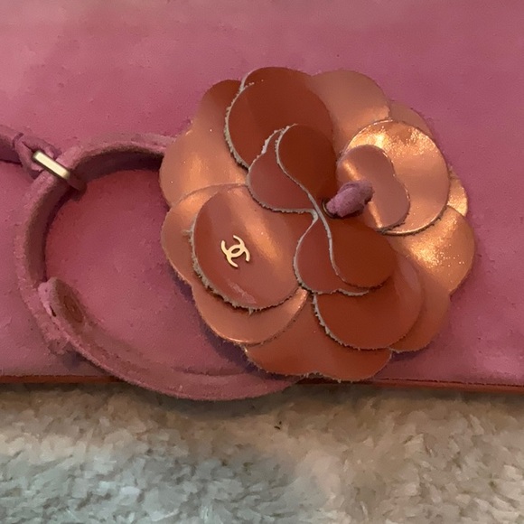 ❌SOLD❌Chanel Suede Camilla Flower Wristlet Clutch! - Picture 8 of 14